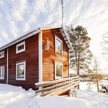 Kalix Riverside Inn, Farm Timbering Esterno foto