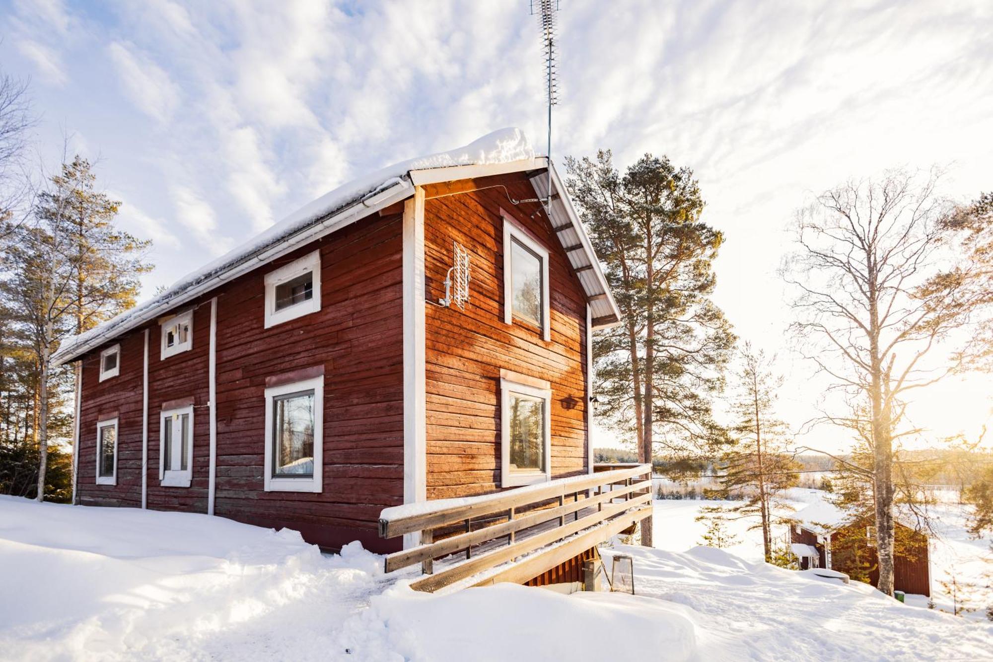 Kalix Riverside Inn, Farm Timbering Esterno foto